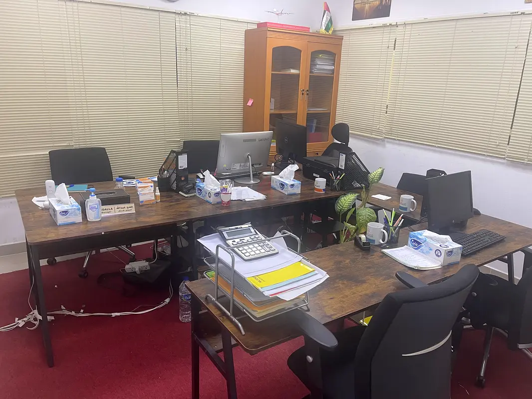 Buy & sell any Office Furniture online 178 used Office Furniture for sale in Abu Dhabi price