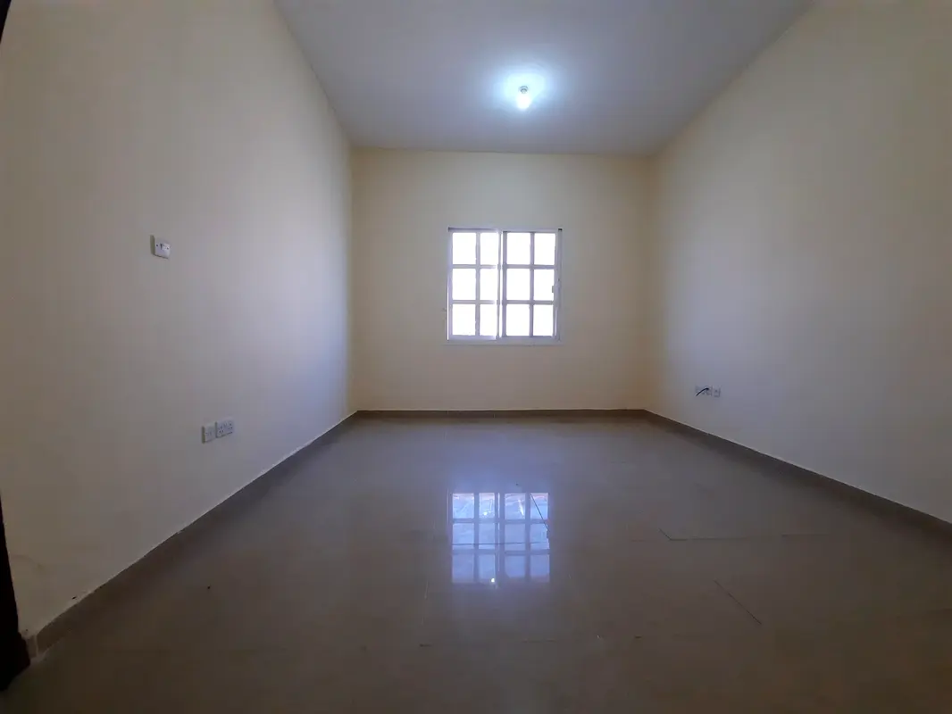 Just 1800 Monthly Nice Big Studio Nice Bathtub And Kitchen Very close to Khalifa Market Khalifa City