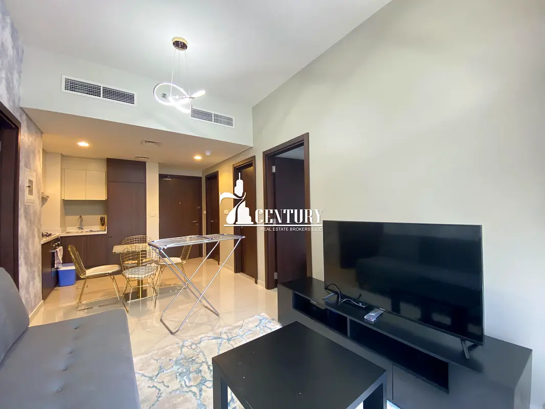 Ready to move in | Prime Location | Bright Layout