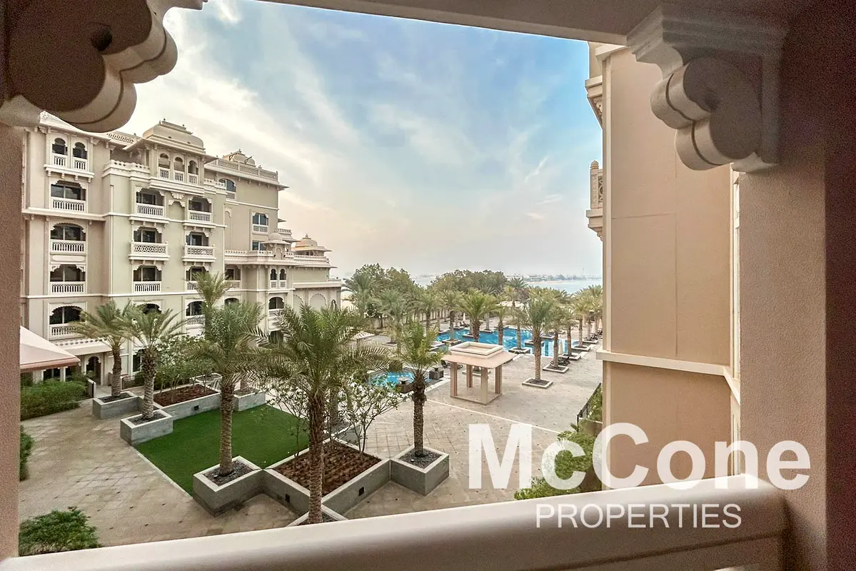 Pool View | Furnished | Nice Layout