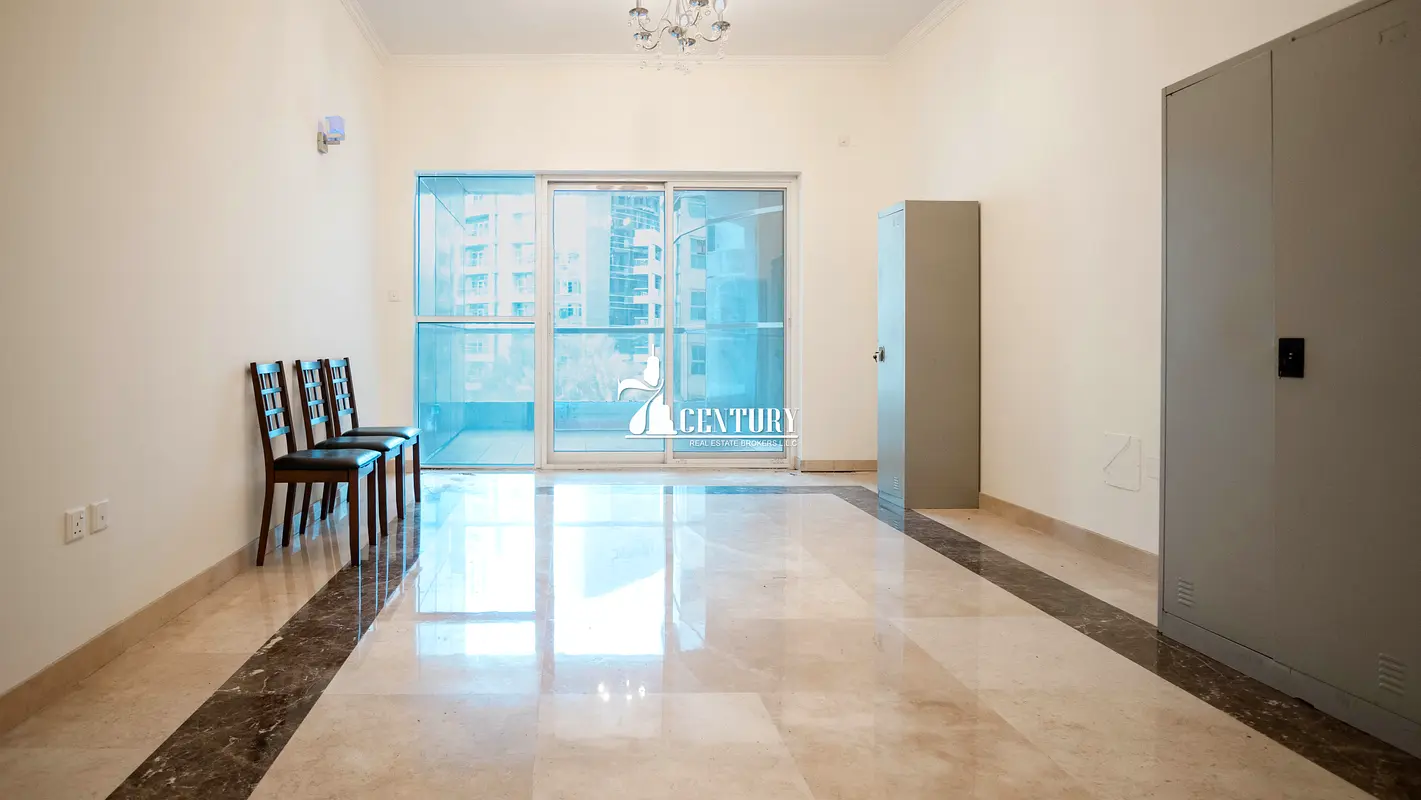 Prime Location | Bright Layout | Ready to move in