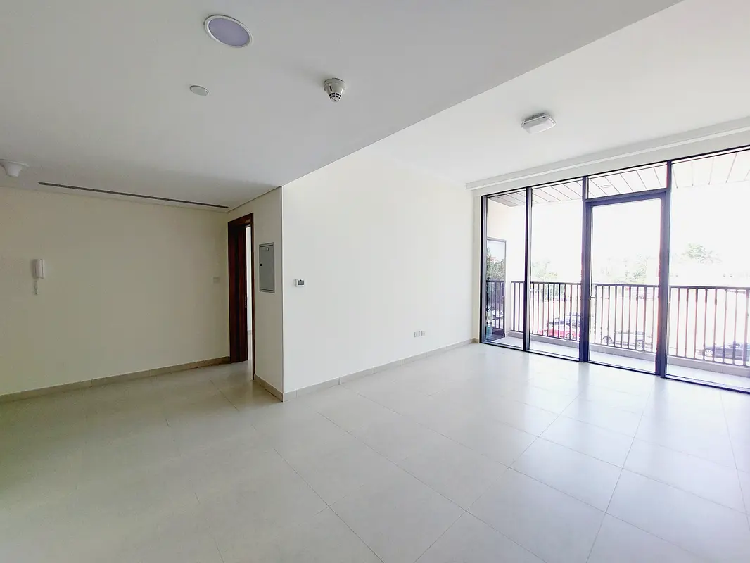 1 BR | Spacious | Big Master Bedroom | Spacious Open Kitchen | Balcony