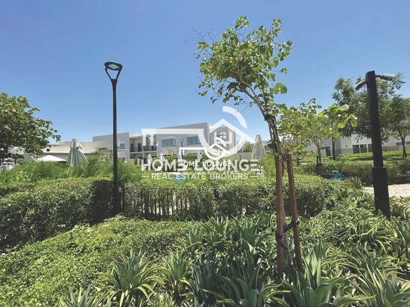Luxury Townhouse/ Spacious Living/ Resort-style amenities/ Modern  Contemporary/ Hassle-free ma