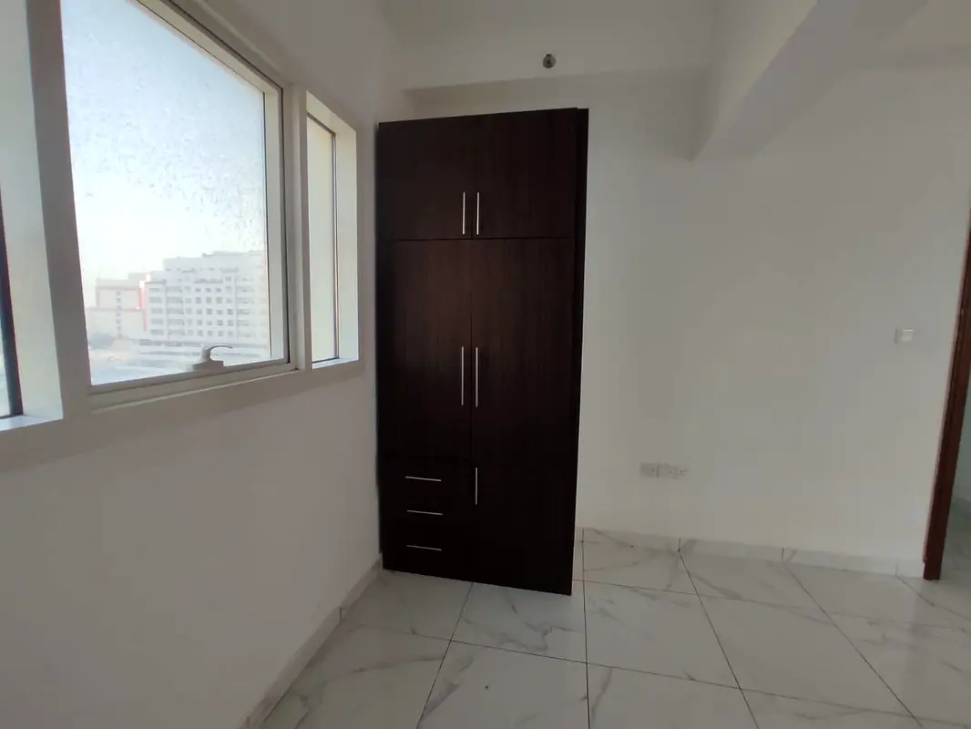 Comfy 1BHK Flat With Balcony For Rent in Warsan Fourth