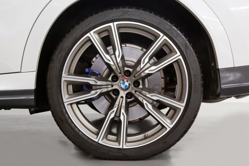 BMW X6 M50i ( Ref# 123300)