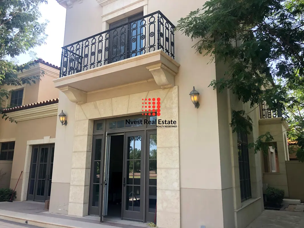 Hot Offer-4 bedroom villa-Swimming Pool