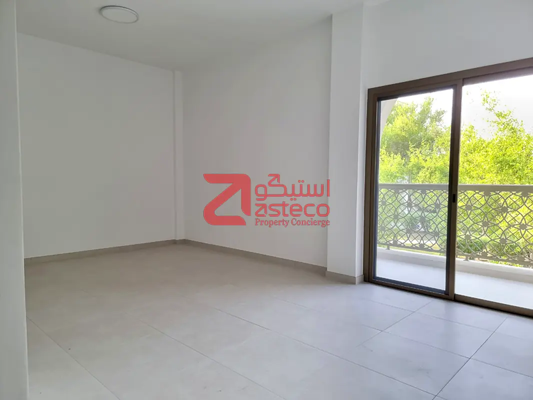 One month rent free I Renovated I Balcony
