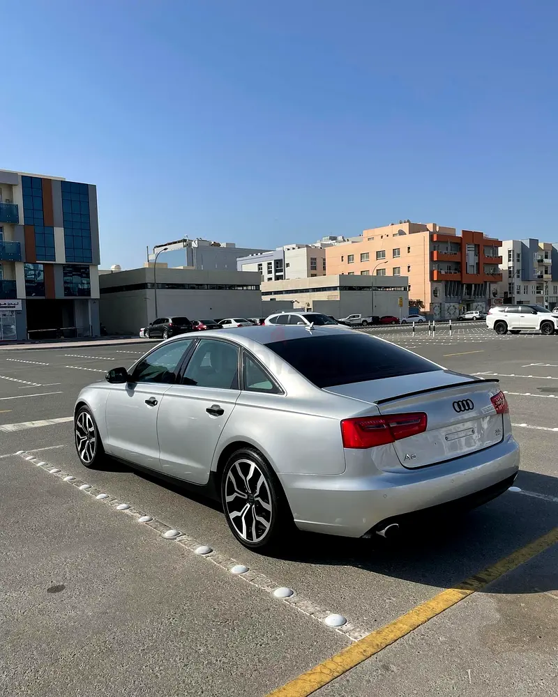 Buy & sell any Audi cars online 707 used Audi cars for sale in Dubai