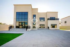 5 Bedrooms + Maid\s Room | Huge Villa | Modern