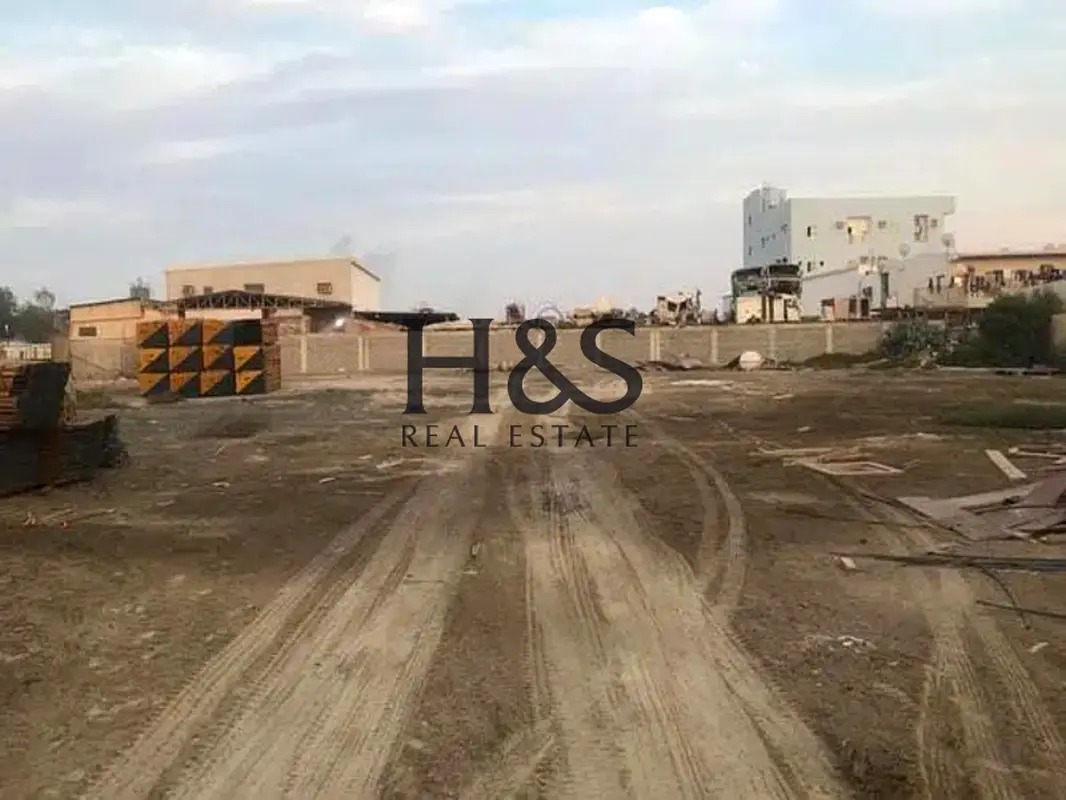 Corner Plot With Boundry Wall For Sale in New Industrial Area