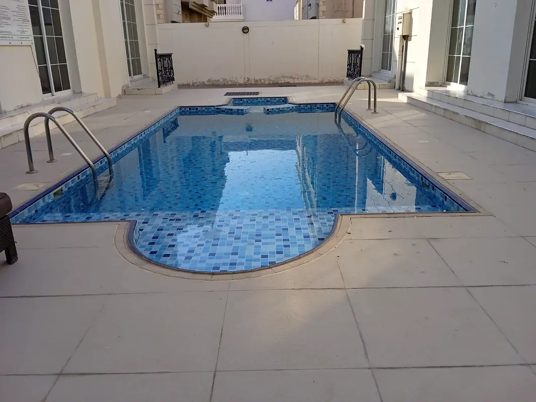 For rent, a villa with a separate entrance, 3 master bedrooms, with closets