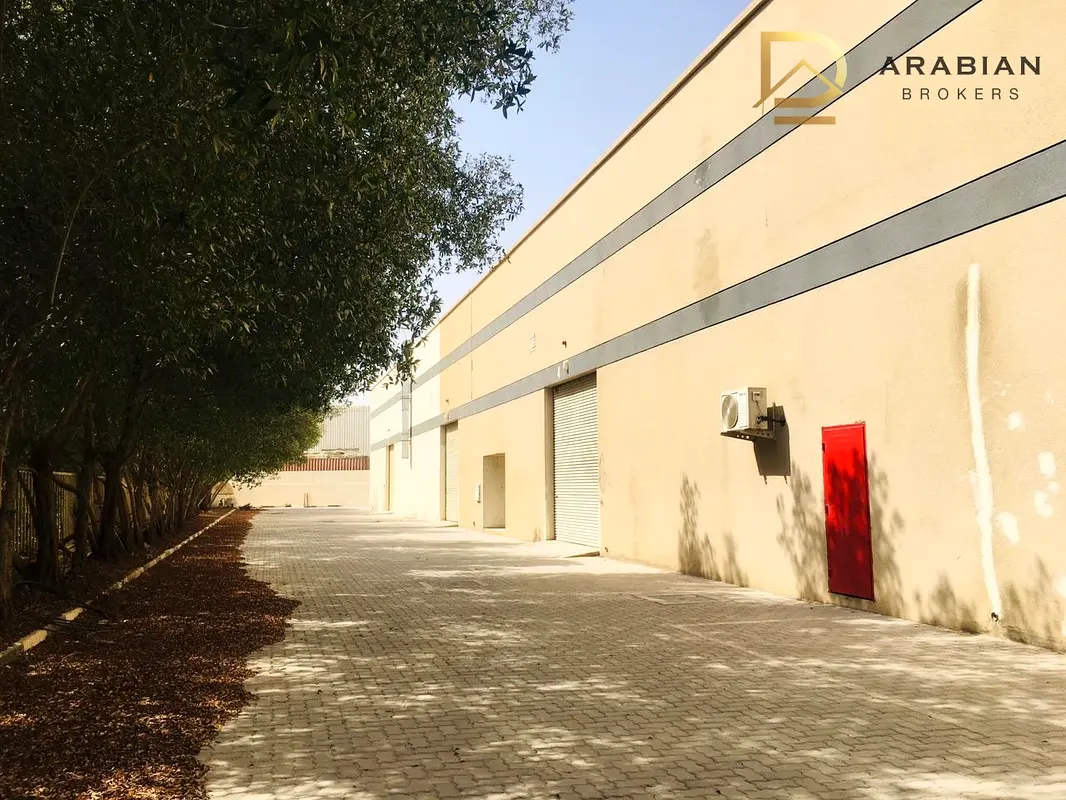 |Multiple Units | Industrial warehouse| High power 600 kw |