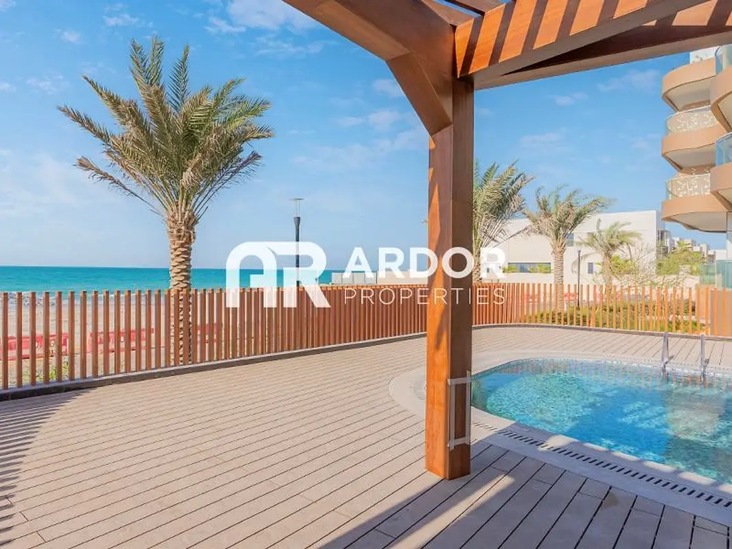 Brand New | Luxurious Unit | Private Beach Access