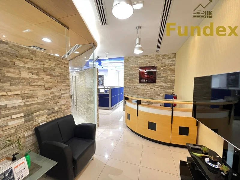 Fitted w/ Partition | High Floor | Fully Upgraded