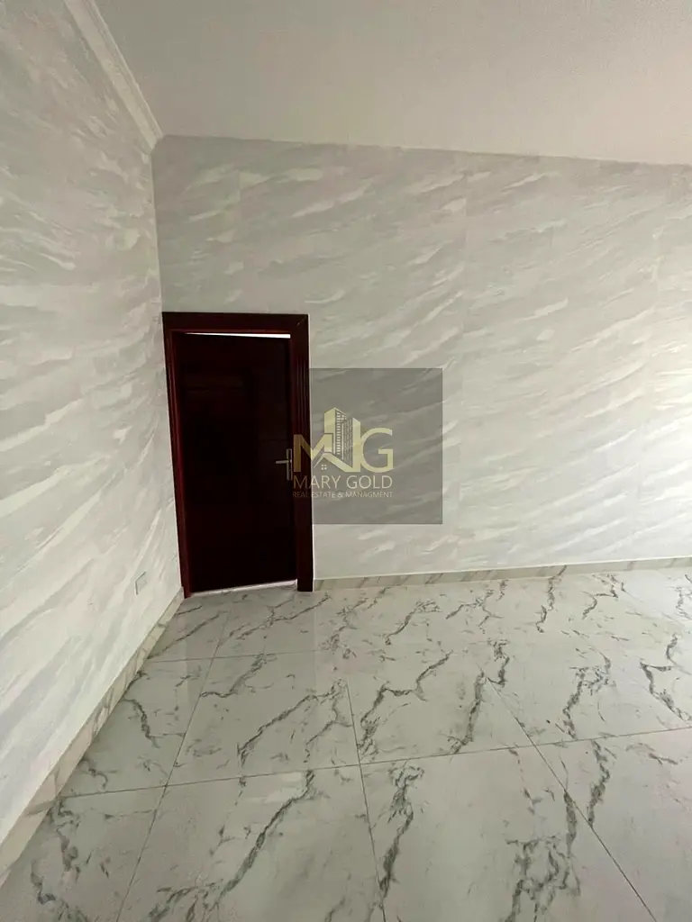 BEST WELL MAINTAINED 01 BHK AVAILABLE IN ALRAHBA in 2800 AED monthly