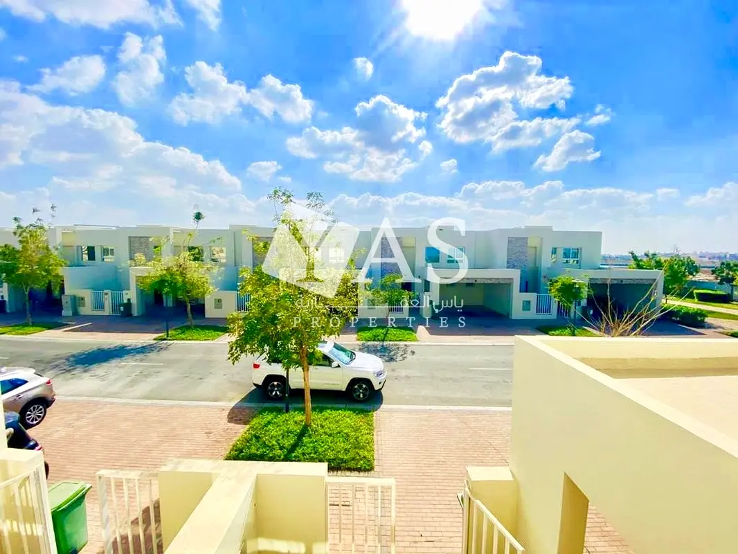 Beach view |  2 Bed + Maid | Private Beach