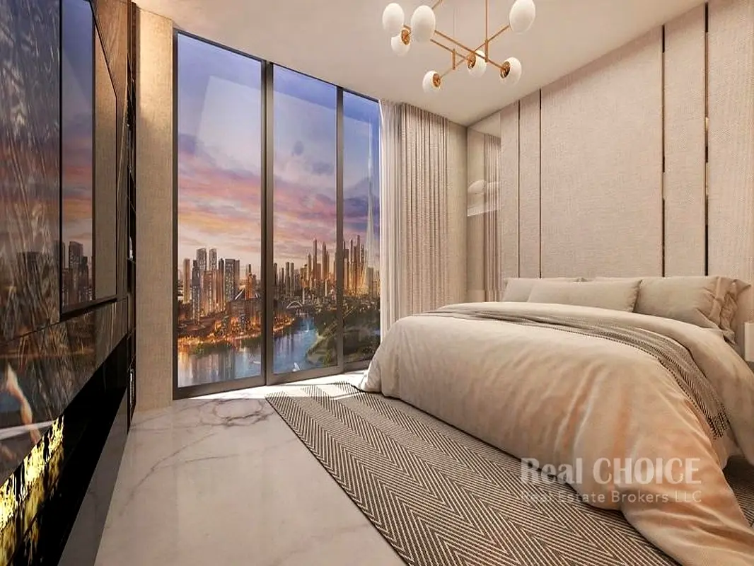 Symbolic Cue Design With Awe-Inspiring Views