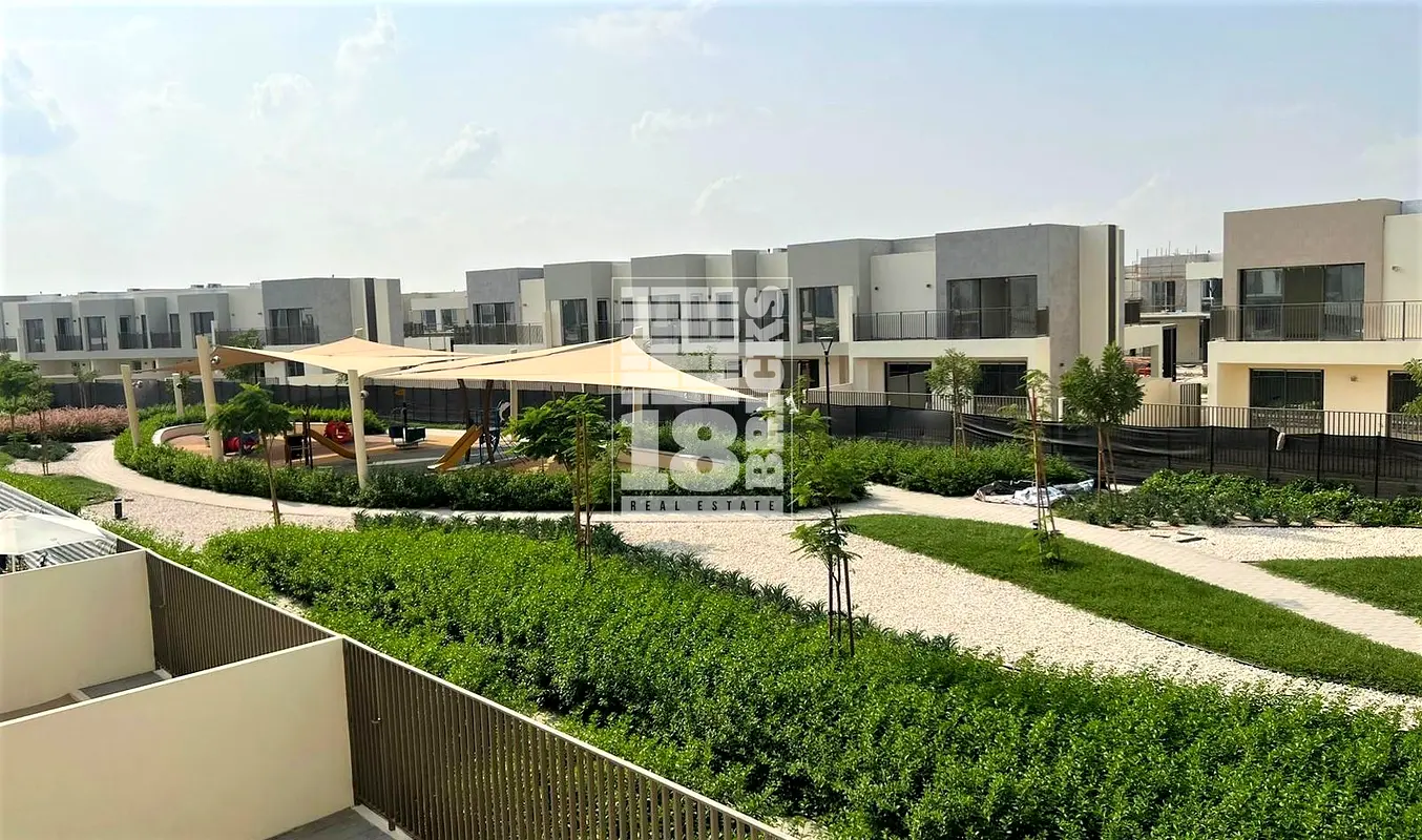 Brand New | Next to Park | Single Row