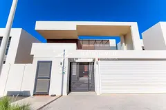 Hot Deal! Ultra Modern Villa w/ Big Garden