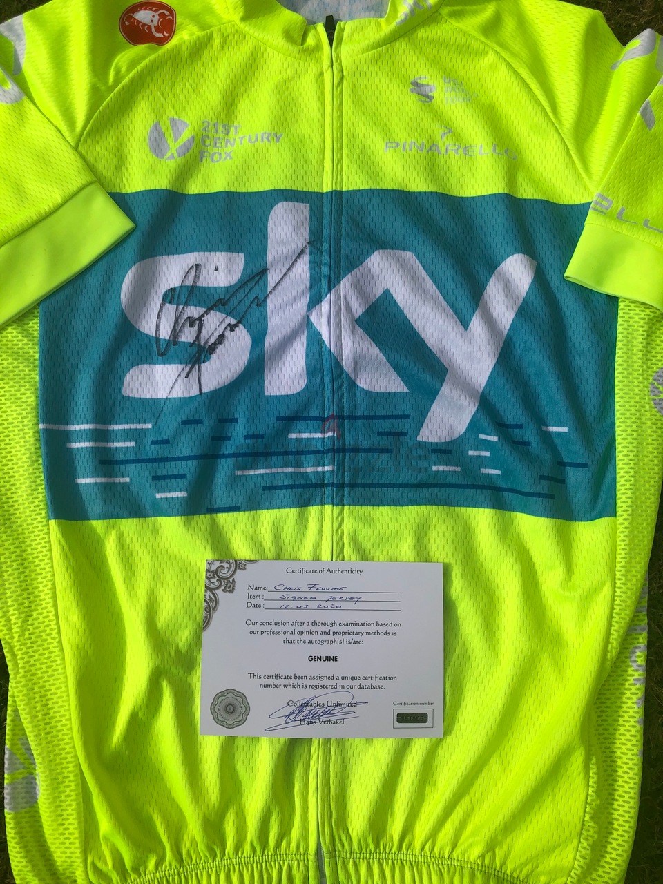 chris froome signed yellow jersey