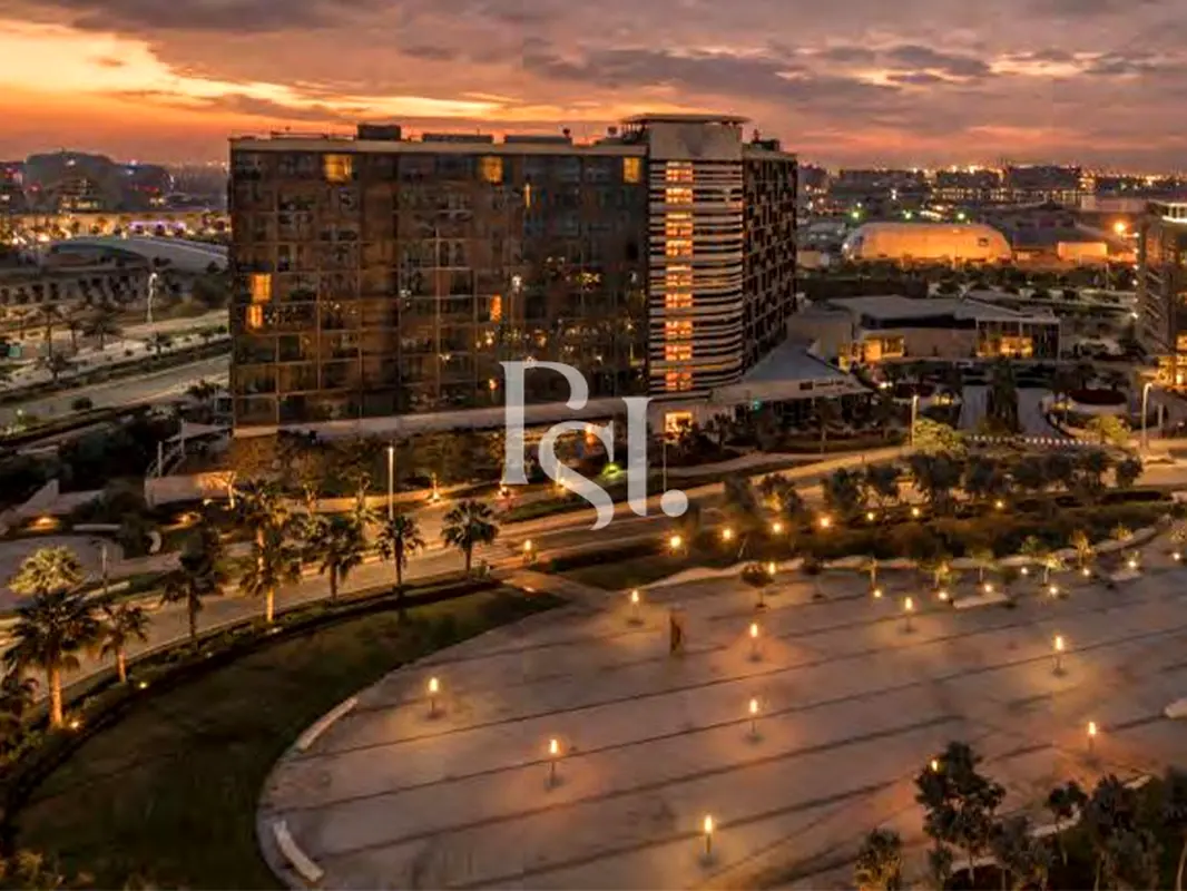 Luxury Finishes Villa Overlooking Natural Lush !