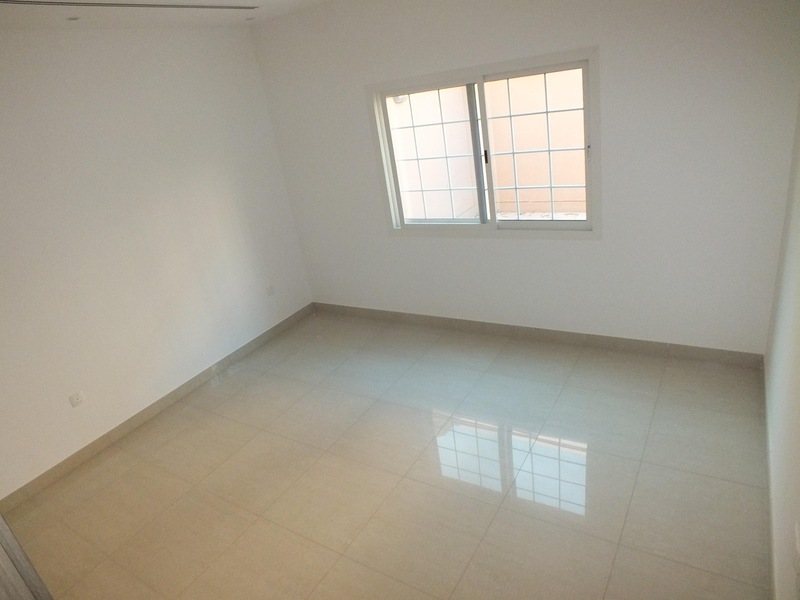 compound 5bhk villa with s.pool in manara 1rent is 300k