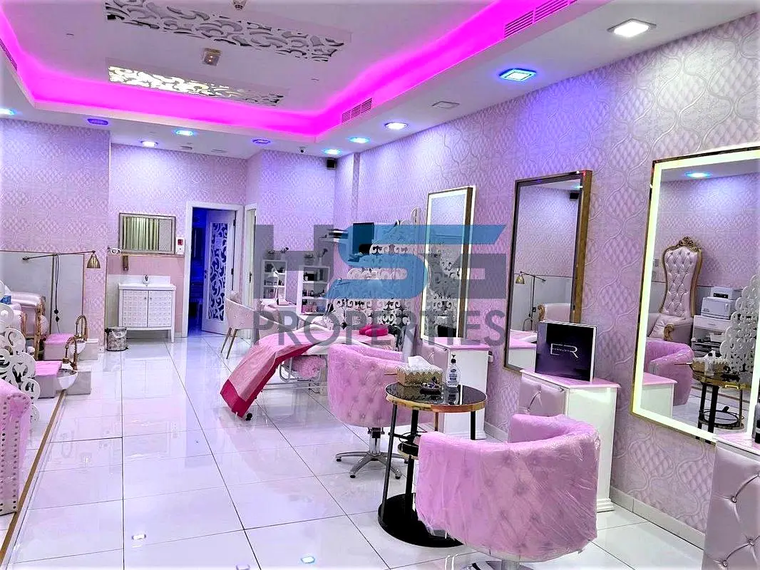 Fully fitted luxury ladies salon