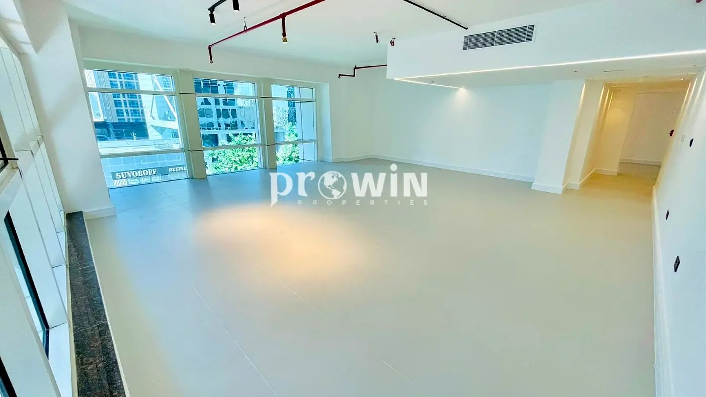 OFFICE I VACIOUS I BEAUTIFUL VIEW I AVAILABLE NOW