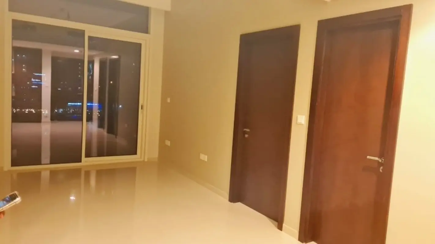 Brand New I  Vacant I Negotiable I Nice View