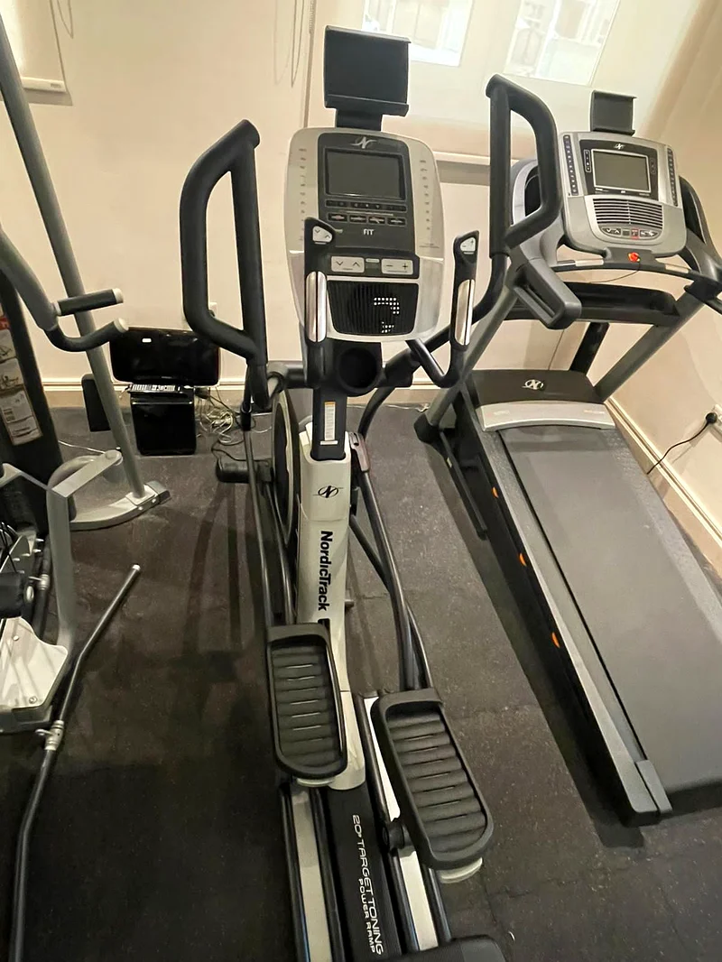 nordictrack commercial 12.9 elliptical cross trainer