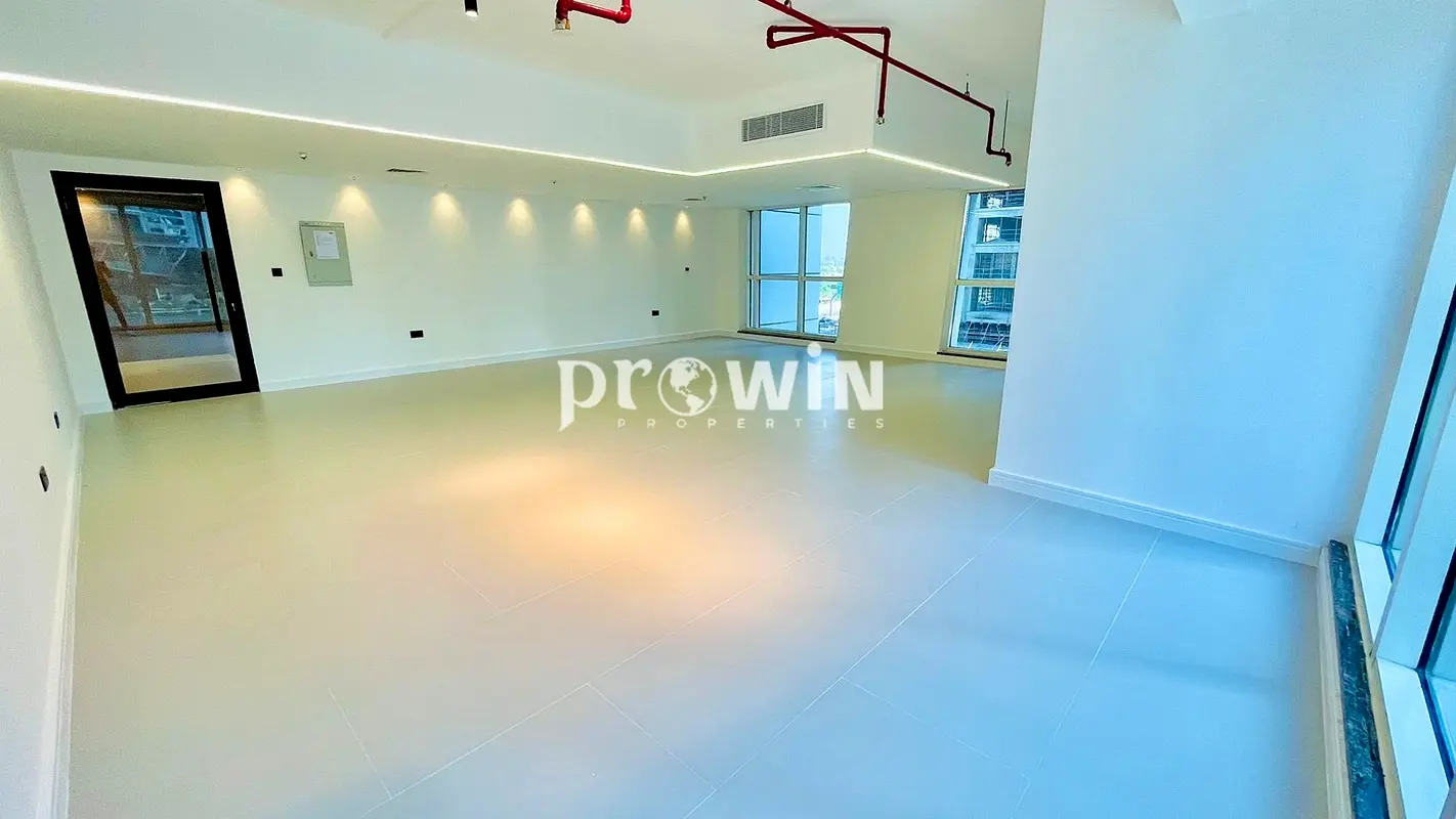 OFFICE I FREEZONE I VACIOUS I BEAUTIFUL VIEW I AVAILABLE NOW