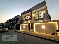 Villa for sale, corner of two streets, modern design and luxurious finishes, super deluxe, in a prim