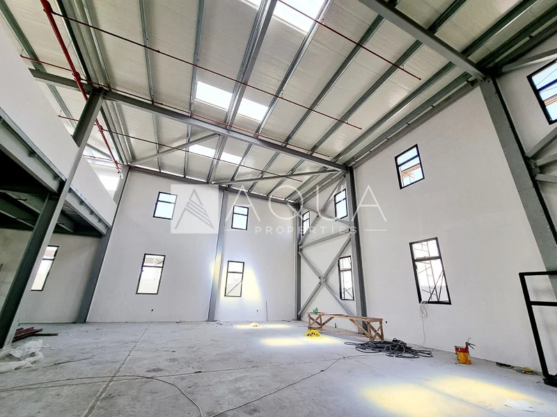 New Warehouse | Independent | Insulated