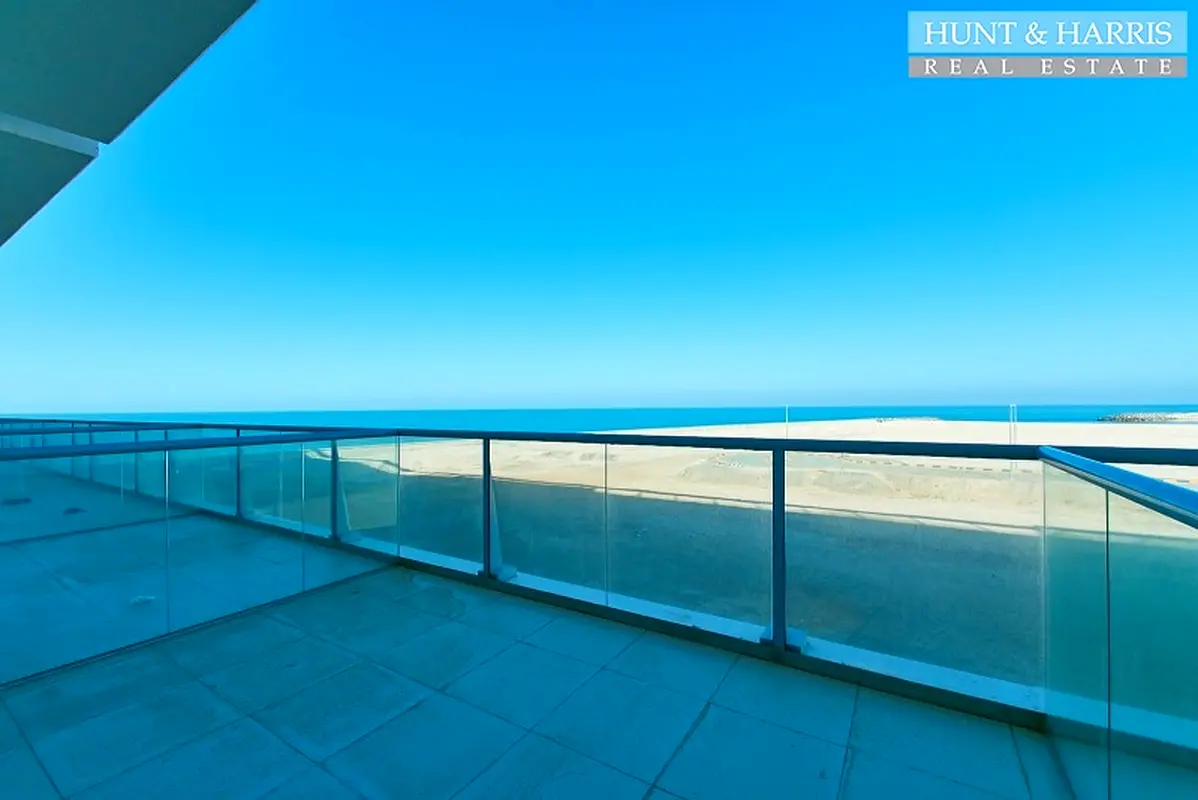 Large Terrace - Sea View - Tenanted - Ground Floor
