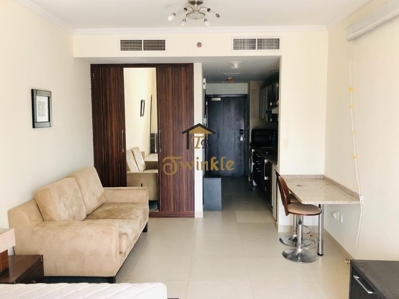 NEAR TO METRO | WELL EQUIPPED | HIGHER FLOOR