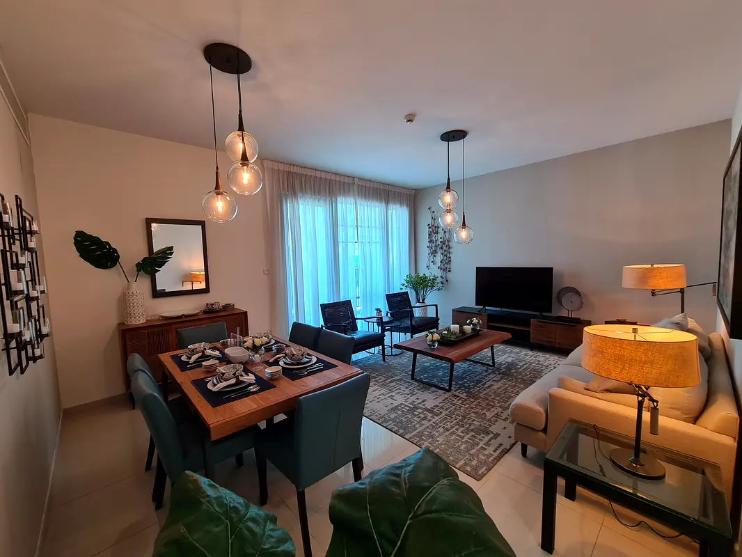 2BR / Conveniently Located / Beautiful Community