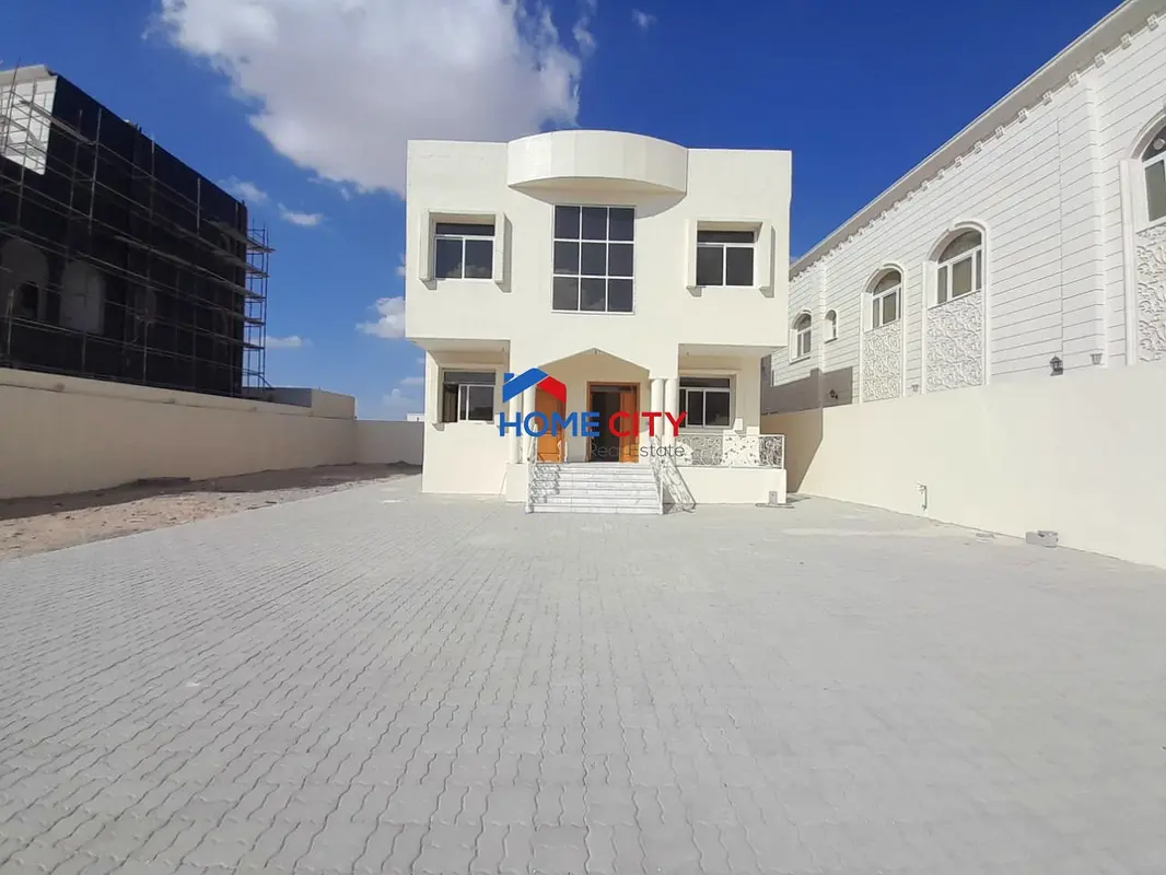 Villa for rent in the south of Al Shamkha, in a prime location, 4 rooms, asking 120,000
