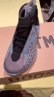 Adidas Yeezy Qntm Ophani 12US