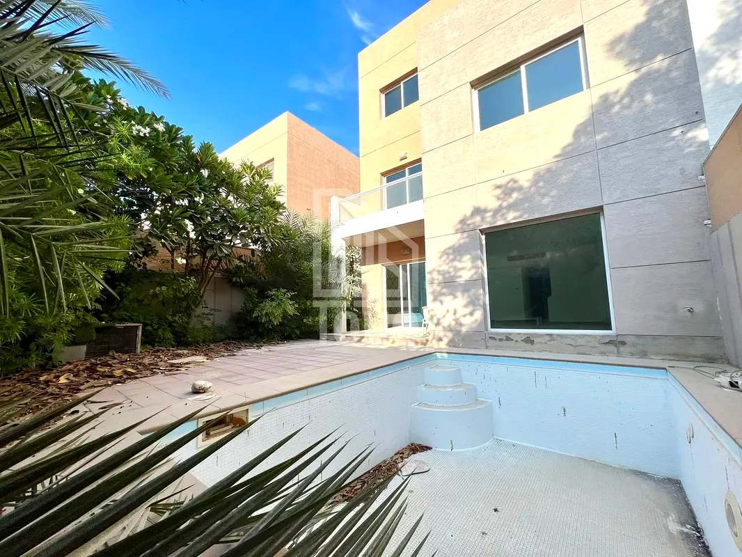 Prime Villa w/ Private Pool  Huge Balconies