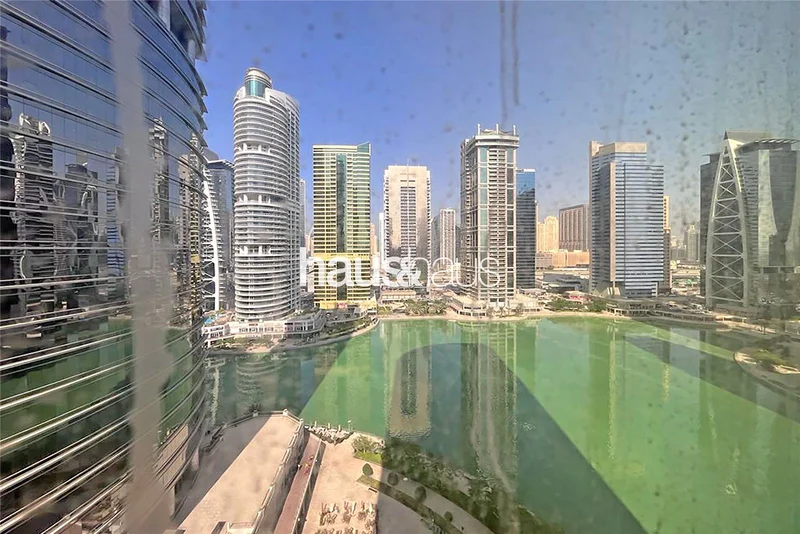 Beautiful Office | Next to Metro | Lake View