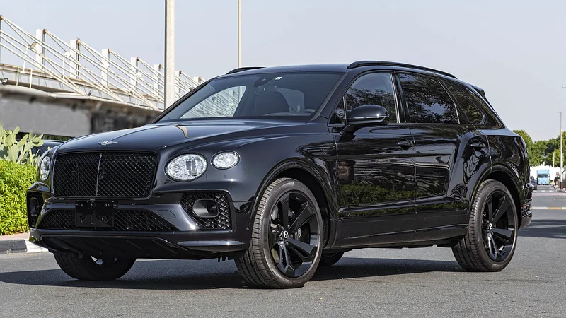 2022 BENTLEY BENTAYGA 4.0L PETROL WITH MULLINER SPEC, AND LOW MILEAGE (LOCAL PRICE)63176619998082111