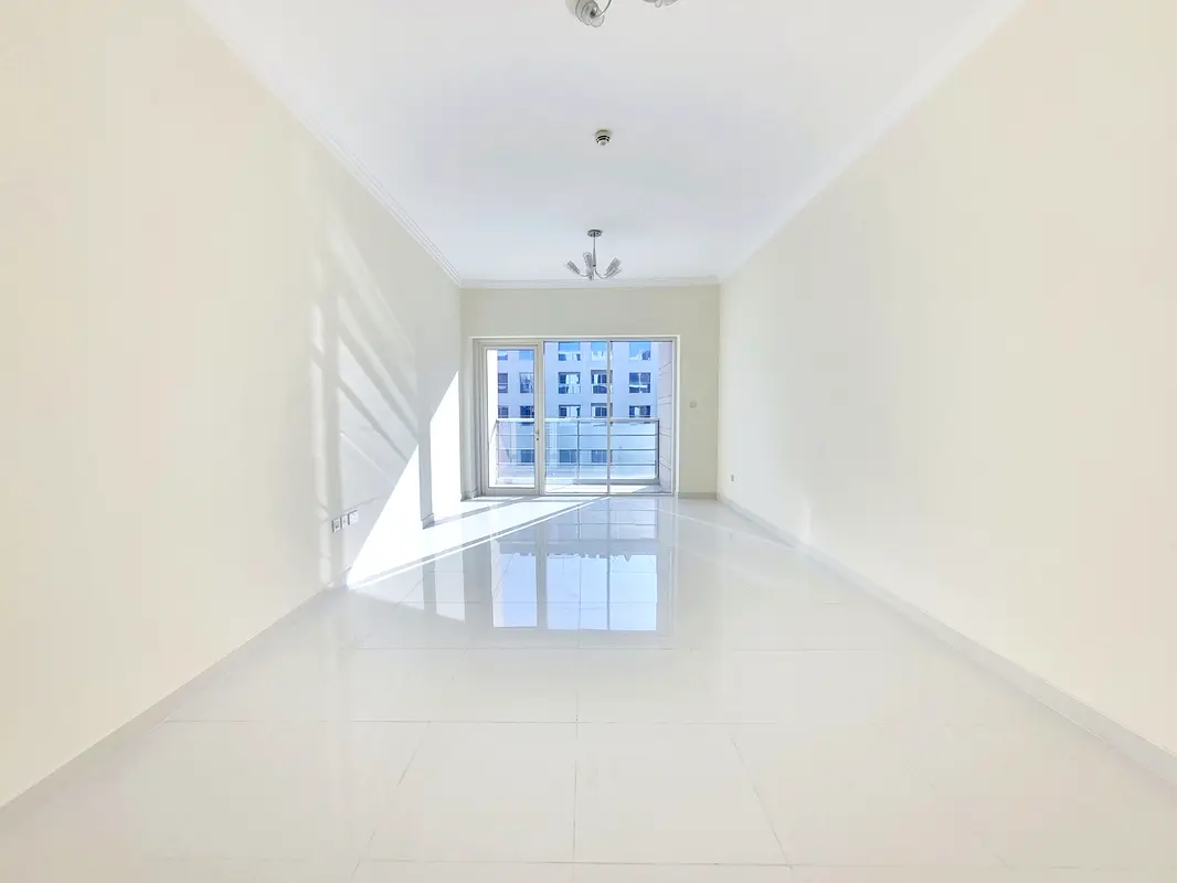 12 Payments ● Like A Brand New 3BHK plus Maids Room ● All Master Bedrooms ● Gym Pool Kids Play