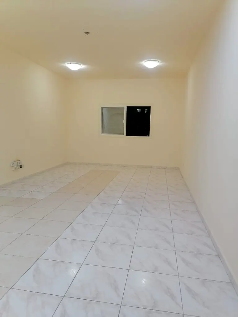 NO DEPOSIT ONE MONTH FREE 1 BHK BIG HALL CENTRAL AC FAMILY BUILDING NEAR TO PARK PRICE ONLY 18K*