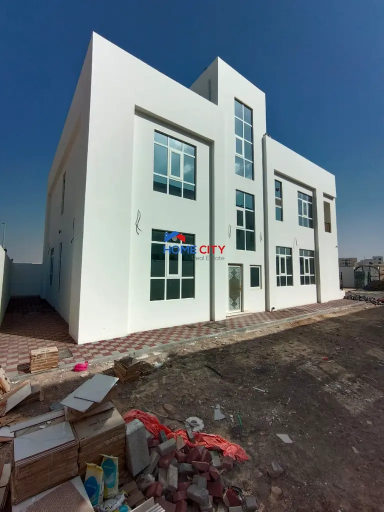 Villa for rent in Riyadh, south of Al Shamkha, 4 bedrooms, asking 125,000