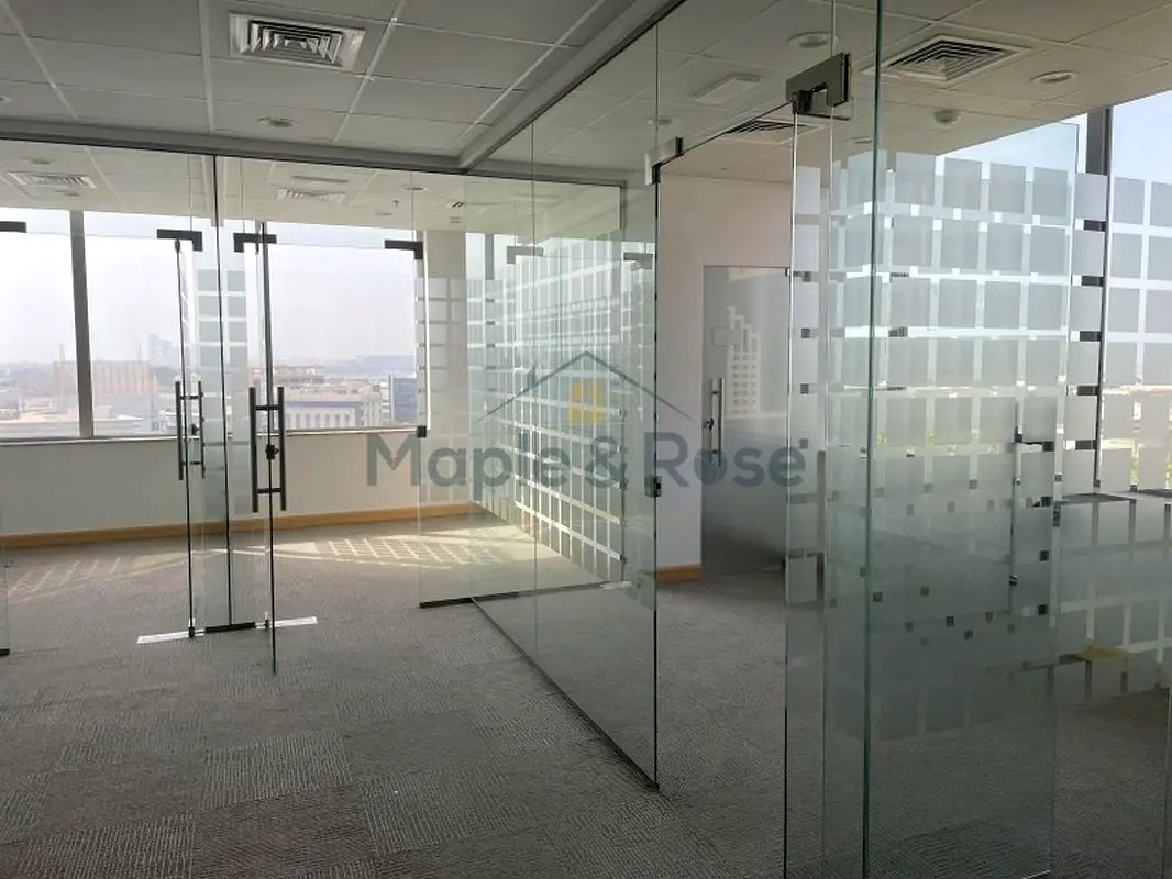 Stunning view| Chiller Free| DED| Fitted | Multiple options