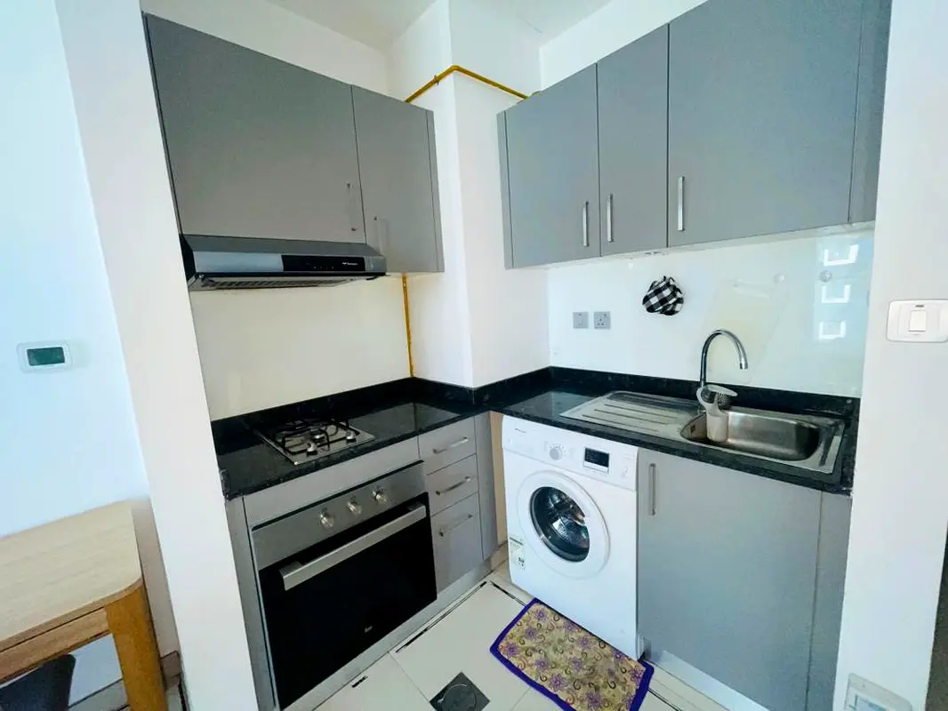 WOW HOT DEAL STUDIO POOL VIEW WITH BALCONY 390K ONLY