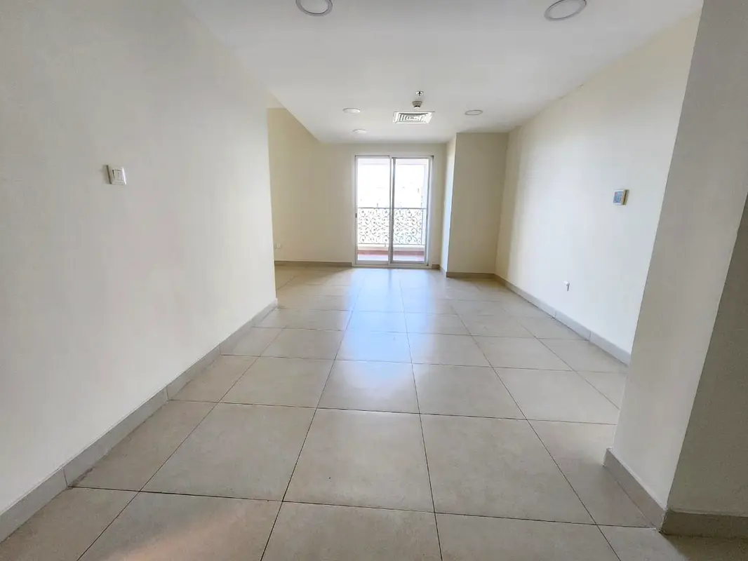 ELEGANT AND SUPERIOR 2BHK APARTMENT WITH GYM, POOL, GARDEN AND PARKING IN WArsan 4