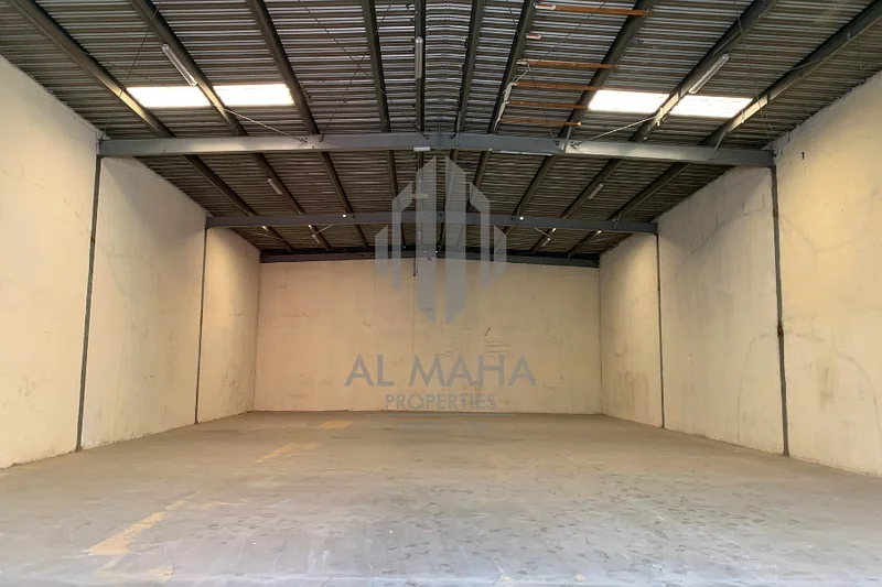 Prime location! Commercial WH in renovated compound