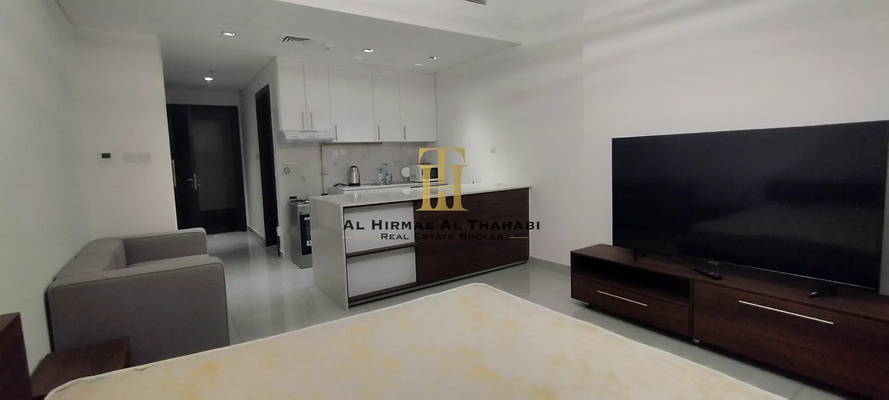 FULLY FURNISHED | BRAND NEW APPLIANCES | PANORAMIC VIEW