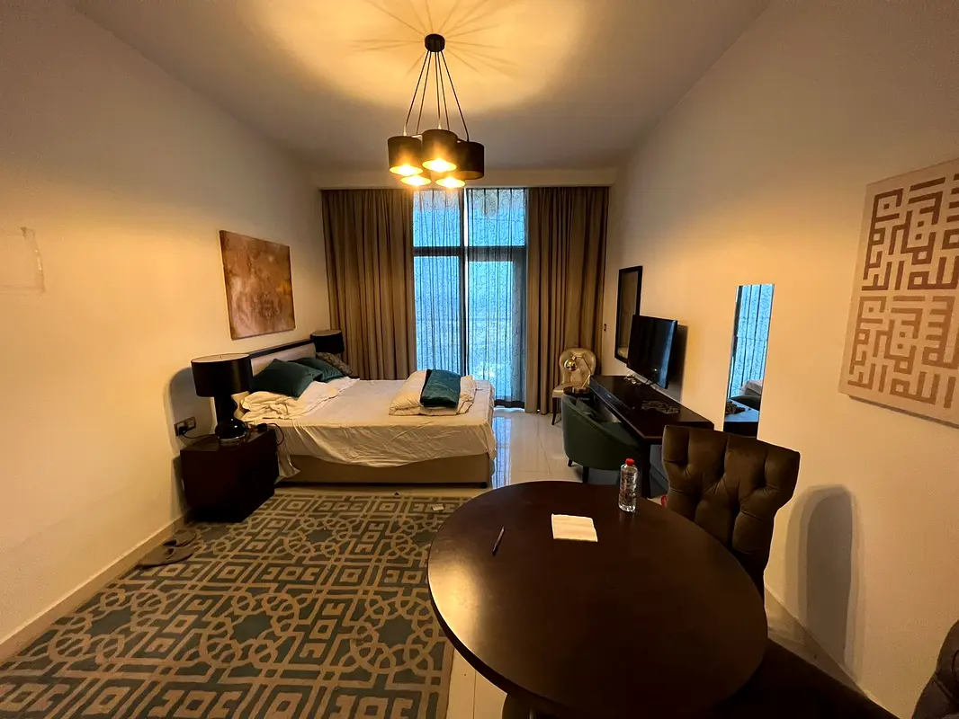 SPACIOUS FULLY FURNISHED STUDIO BURJ KHALIFA VIEW